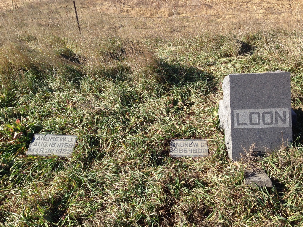 Loon Burial Markers early 1900s (2).jpg
